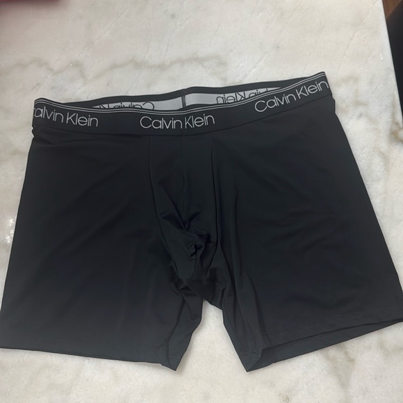 New Calvin Klein boxer briefs Sz L - Picture 1 of 2